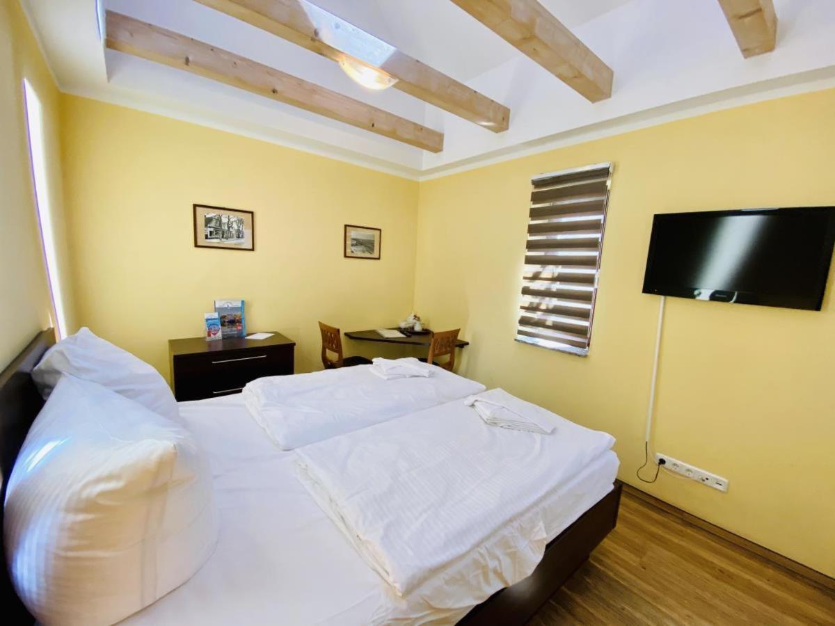 Doppelzimmer Muschelsucher รอสต็อค ภายนอก รูปภาพ
